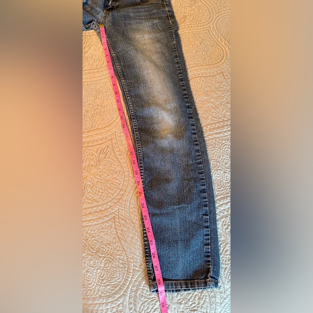 Classic Blue Skinny Jeans with Vintage Fading - Picture 8 of 8